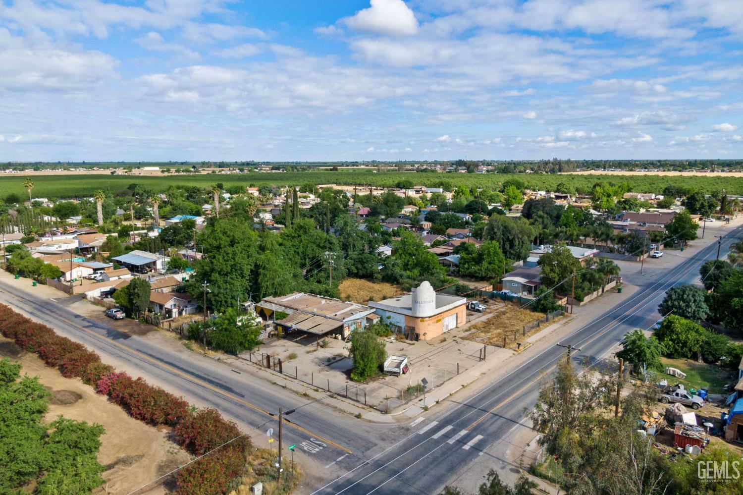Property Photo: 18499 Shafter Avenue CA 93263