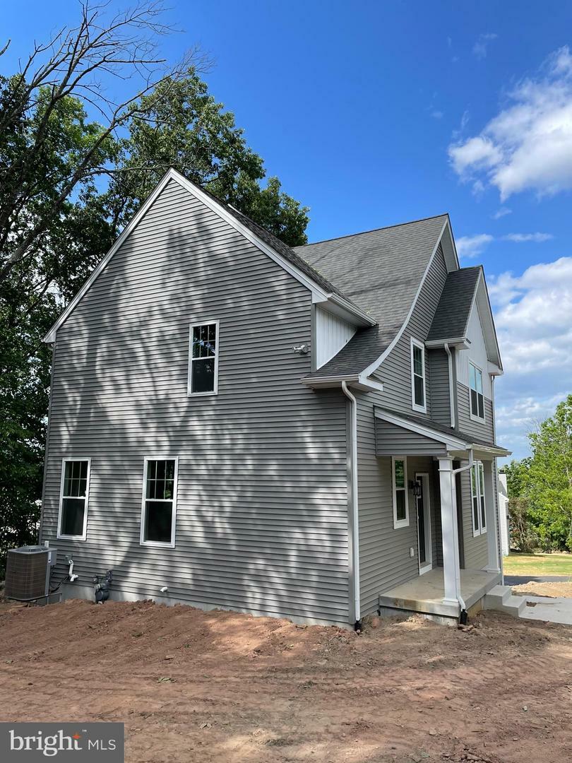 Property Photo: 1208 Old Airport Road PA 19518