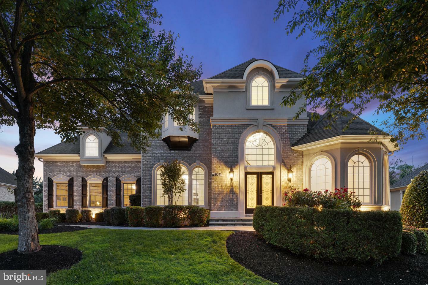 Property Photo: 15855 Spyglass Hill Loop VA 20155
