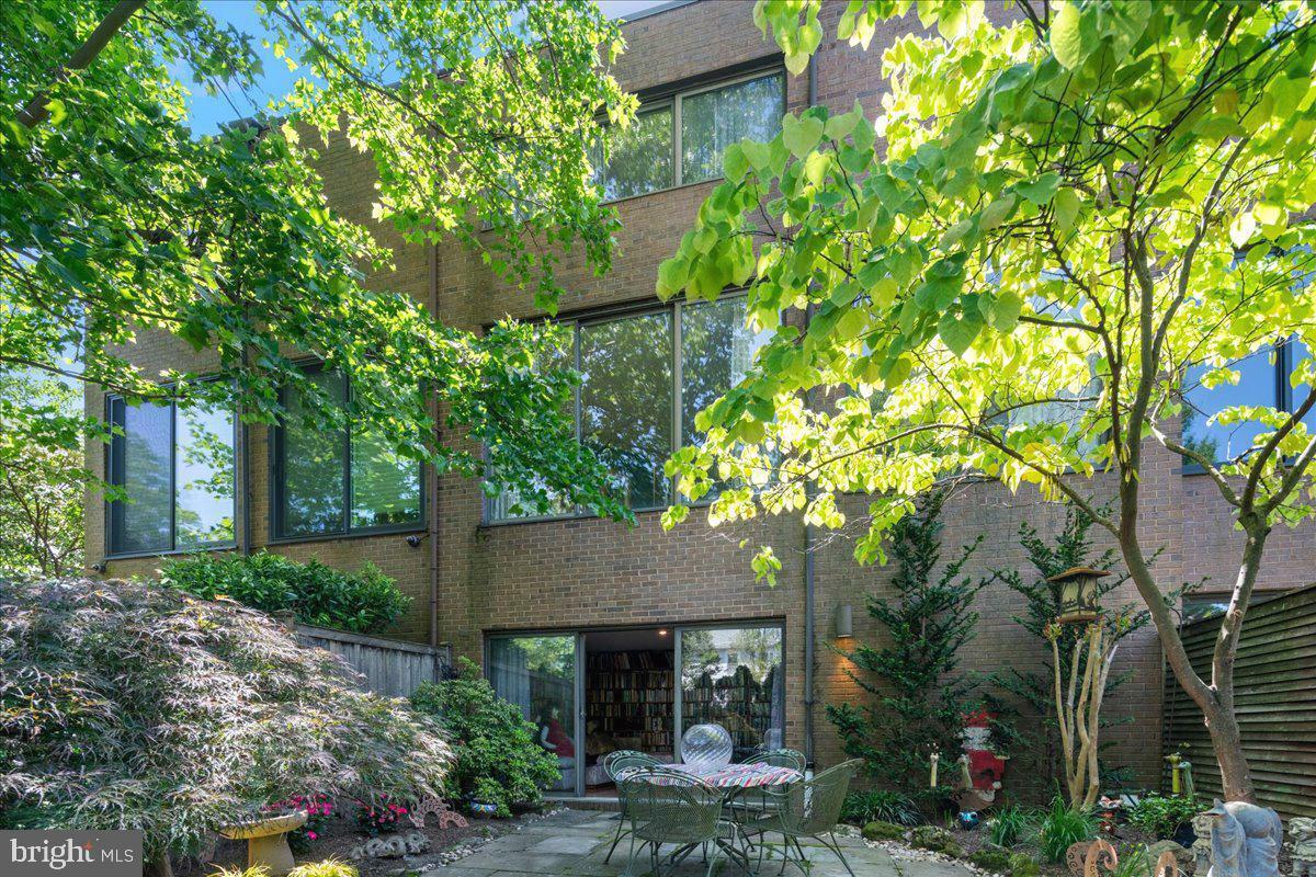 Property Photo: 20 Willow Street NJ 08540