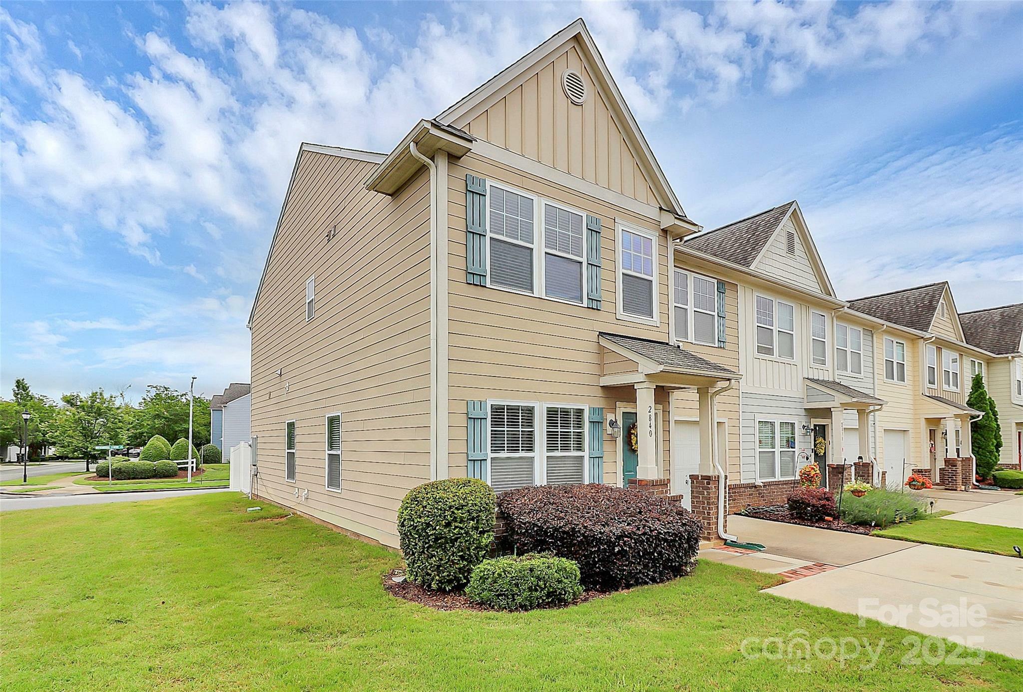 Property Photo: 2840 Hopeton Court NC 28110