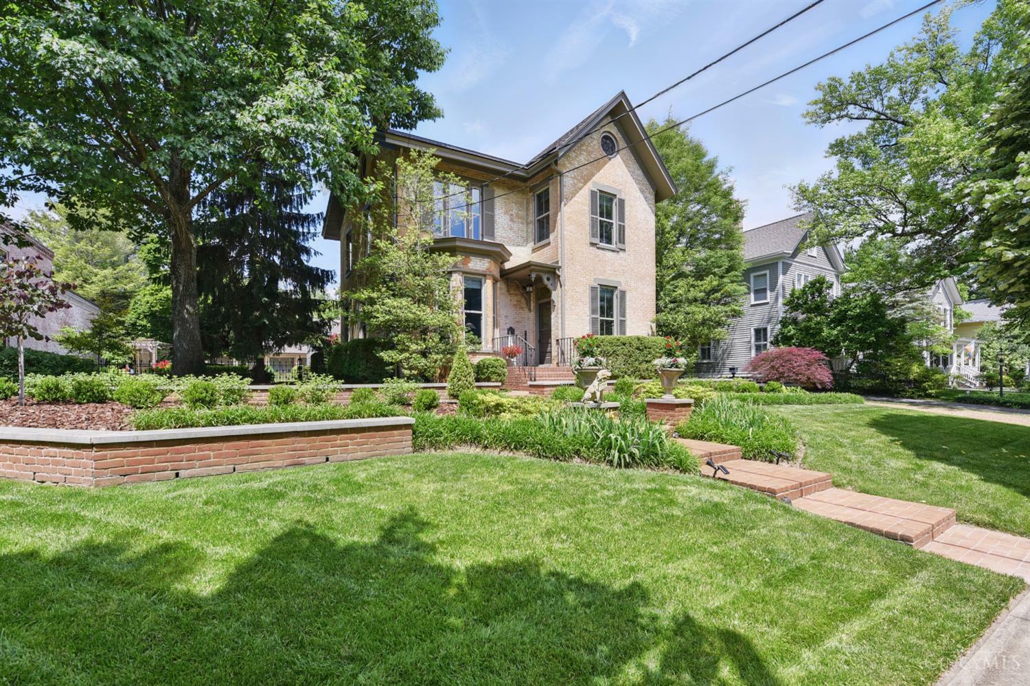 Property Photo: 1055 Willow Avenue OH 45246