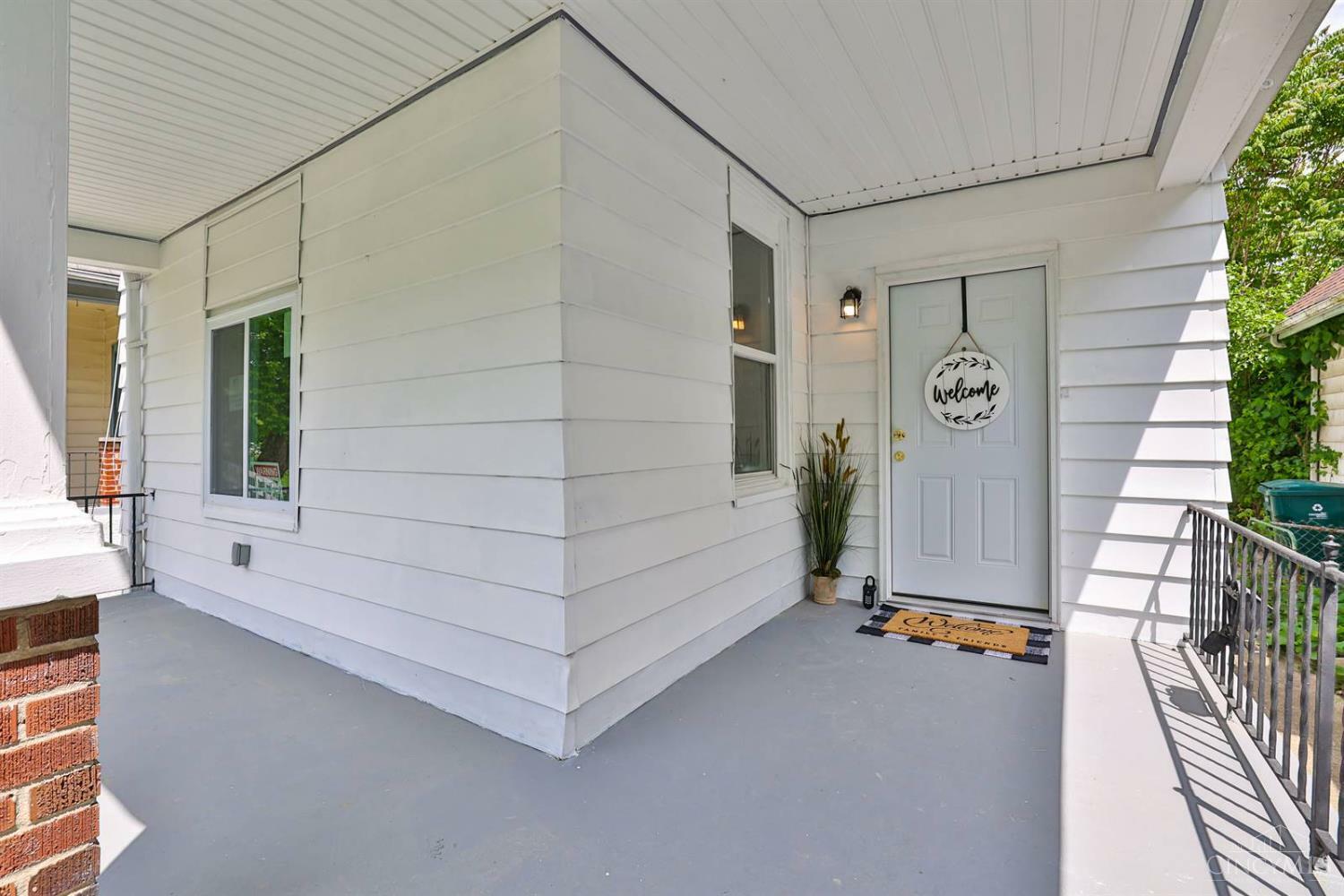 Property Photo: 812 Fairbanks Avenue OH 45205