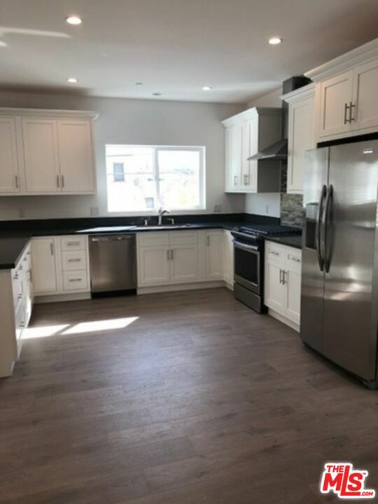 Property Photo: 5862 David Ave CA 90034