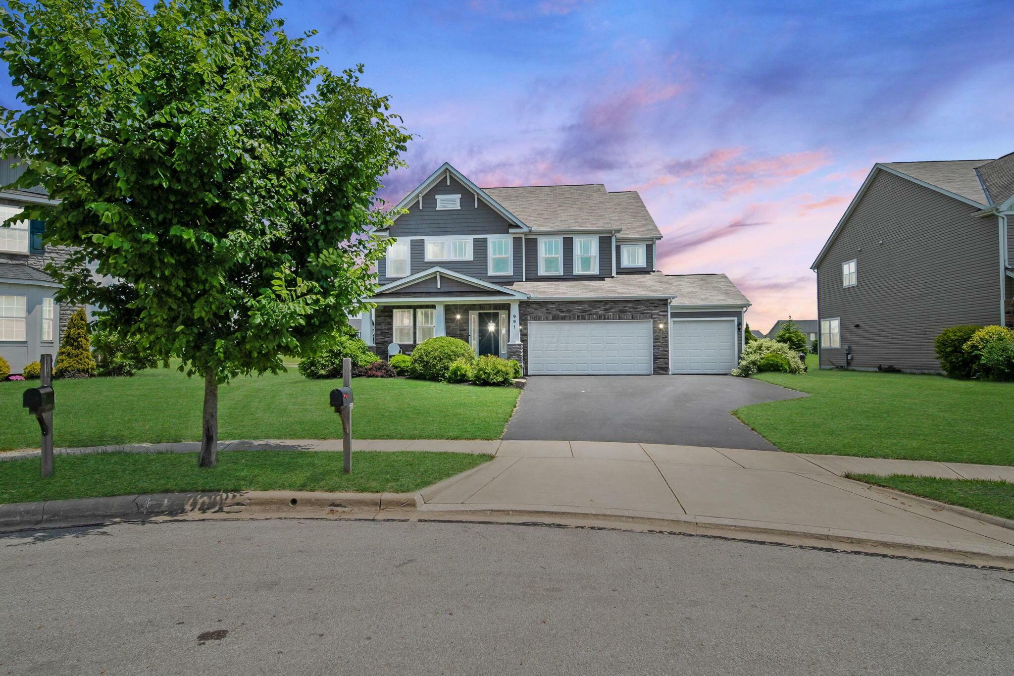 Property Photo: 991 Treeline Way OH 43015