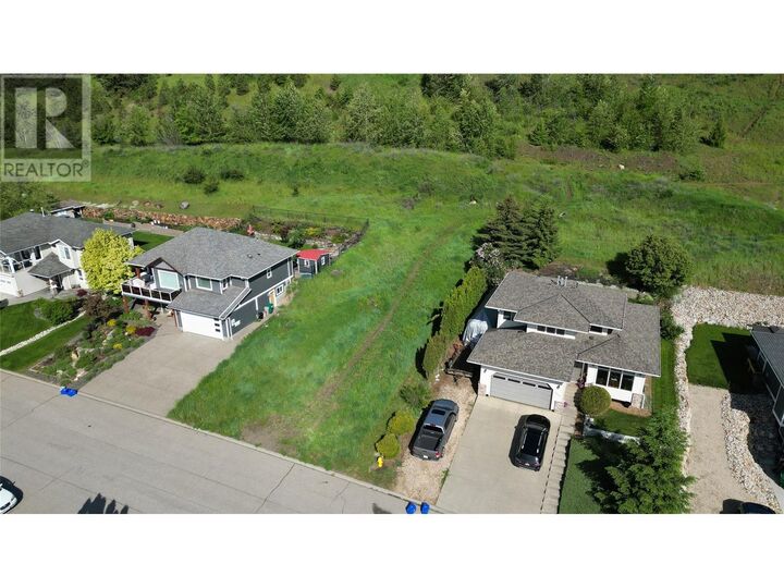 Property Photo:  2000 Mountain View Avenue  BC V0E 2G0 