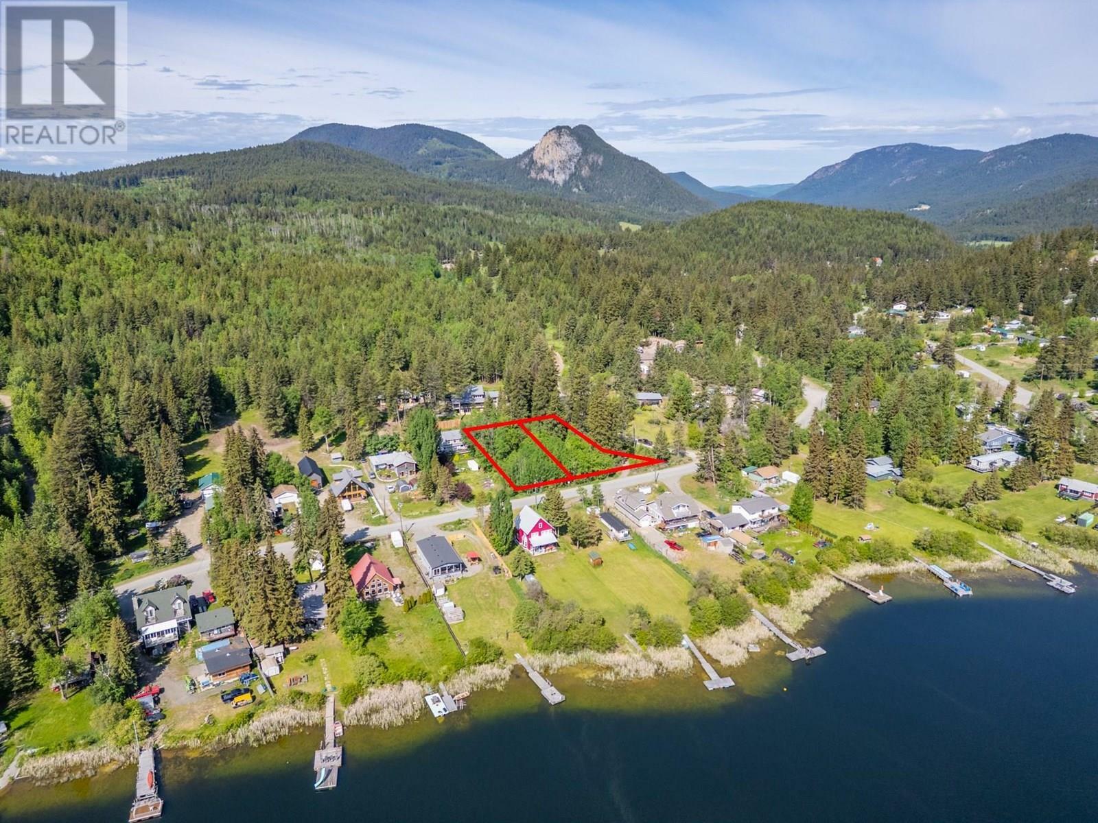 Photo de la propriété:  3006 Powell Road  BC V0E 3E1 