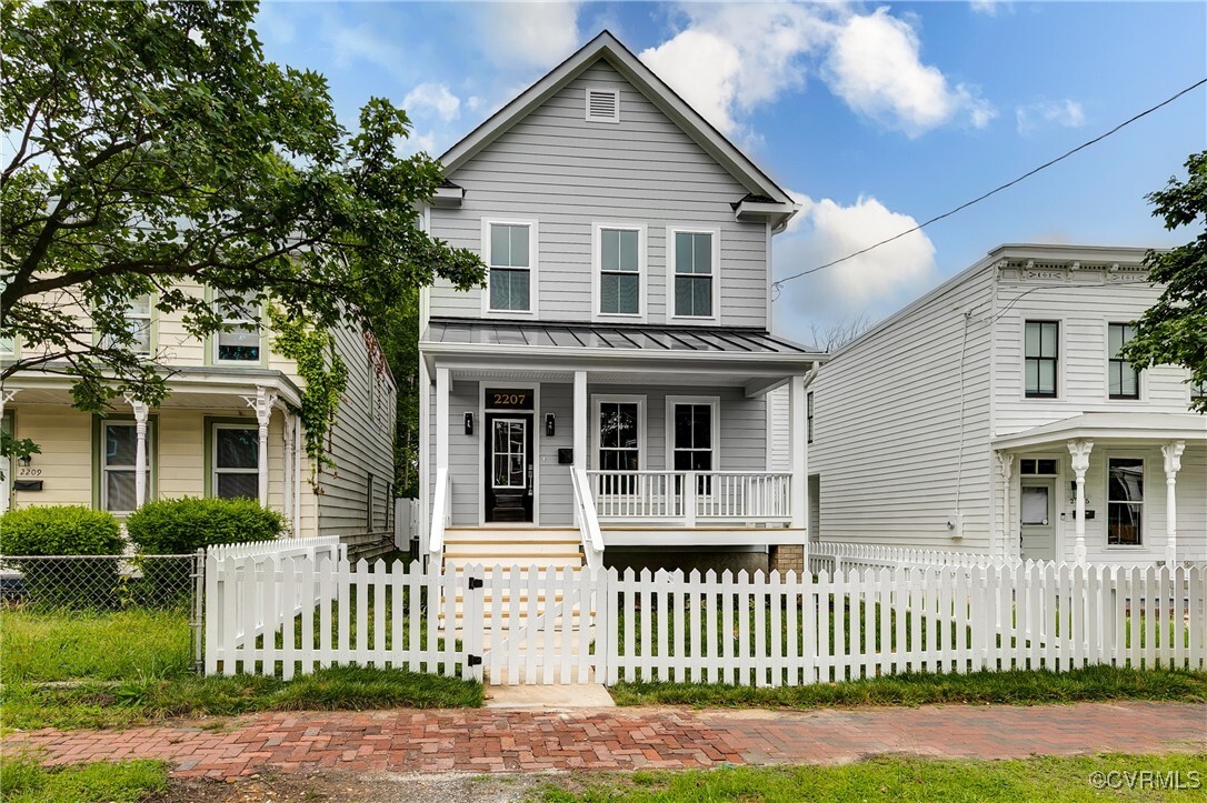 Property Photo: 2207 Fairmount Avenue VA 23223