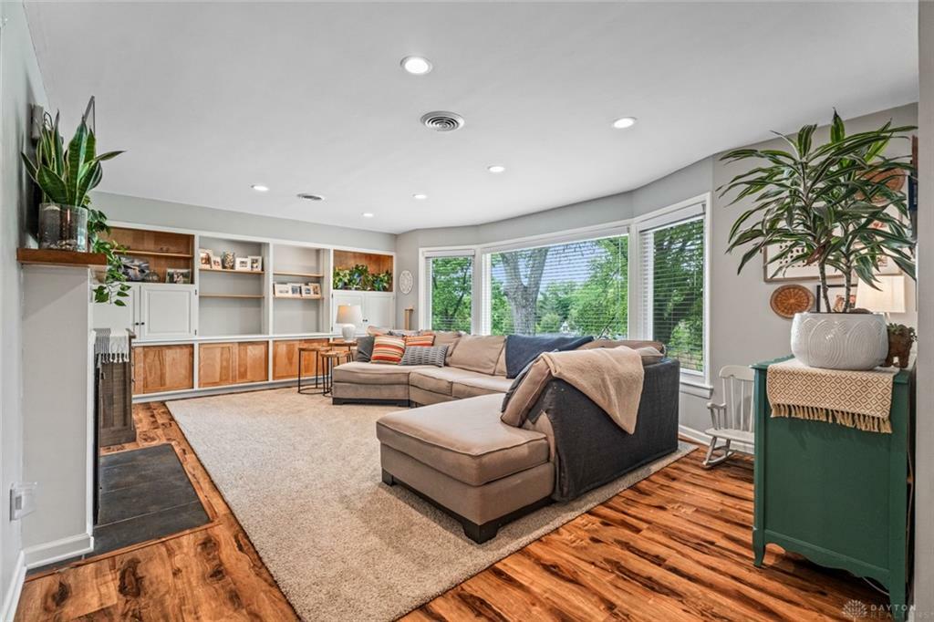 Property Photo: 974 Laurelwood Road OH 45419