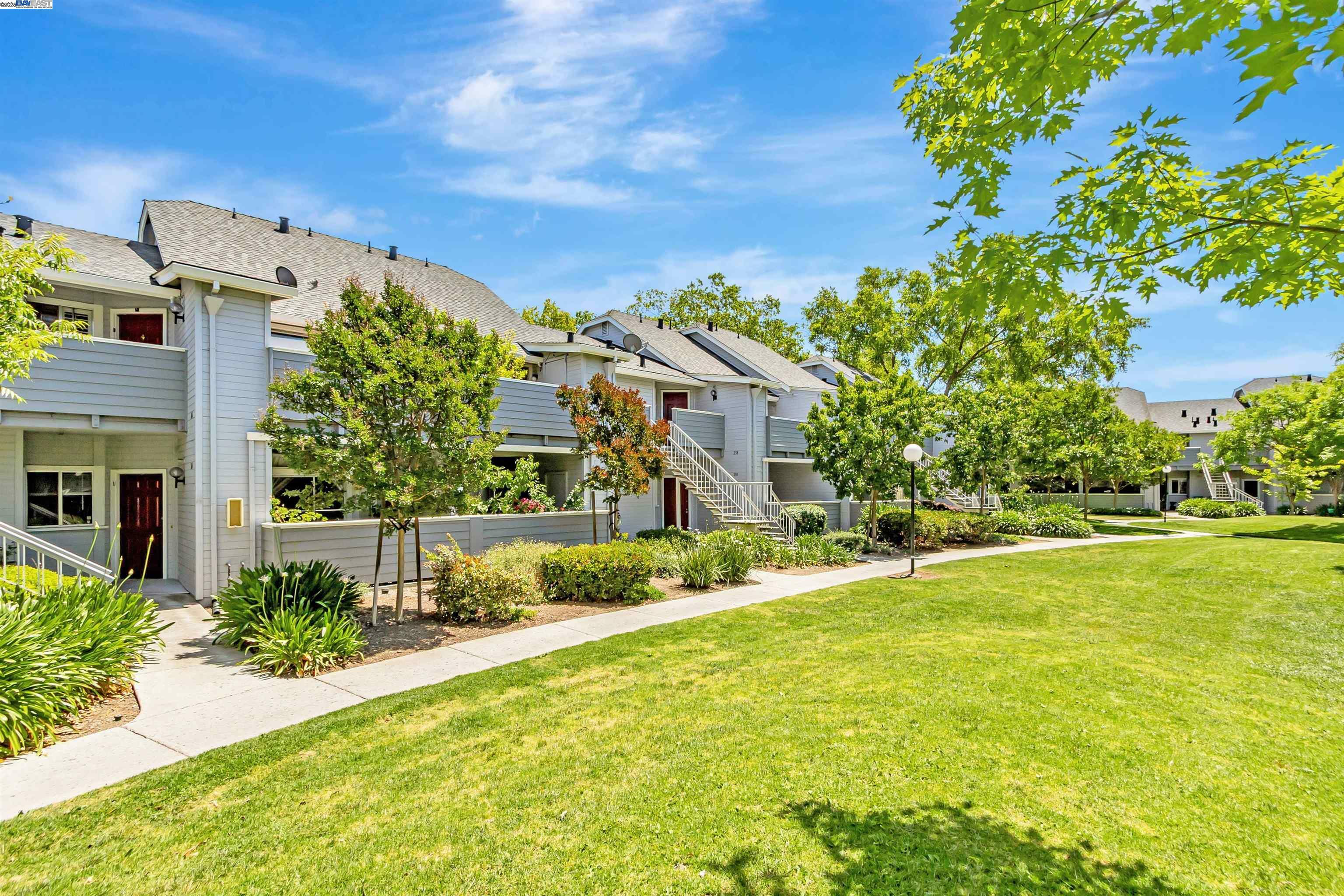 256 Shadow Run Dr  San Jose CA 95110 photo