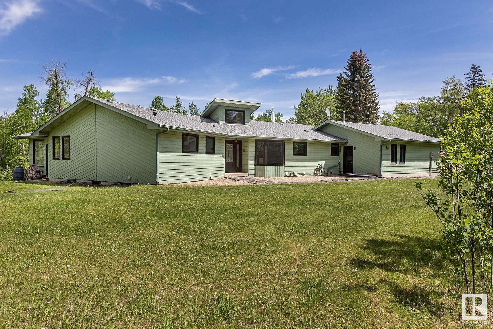 22430 Twp Rd 520 38  Rural Strathcona County AB T8C 1E6 photo