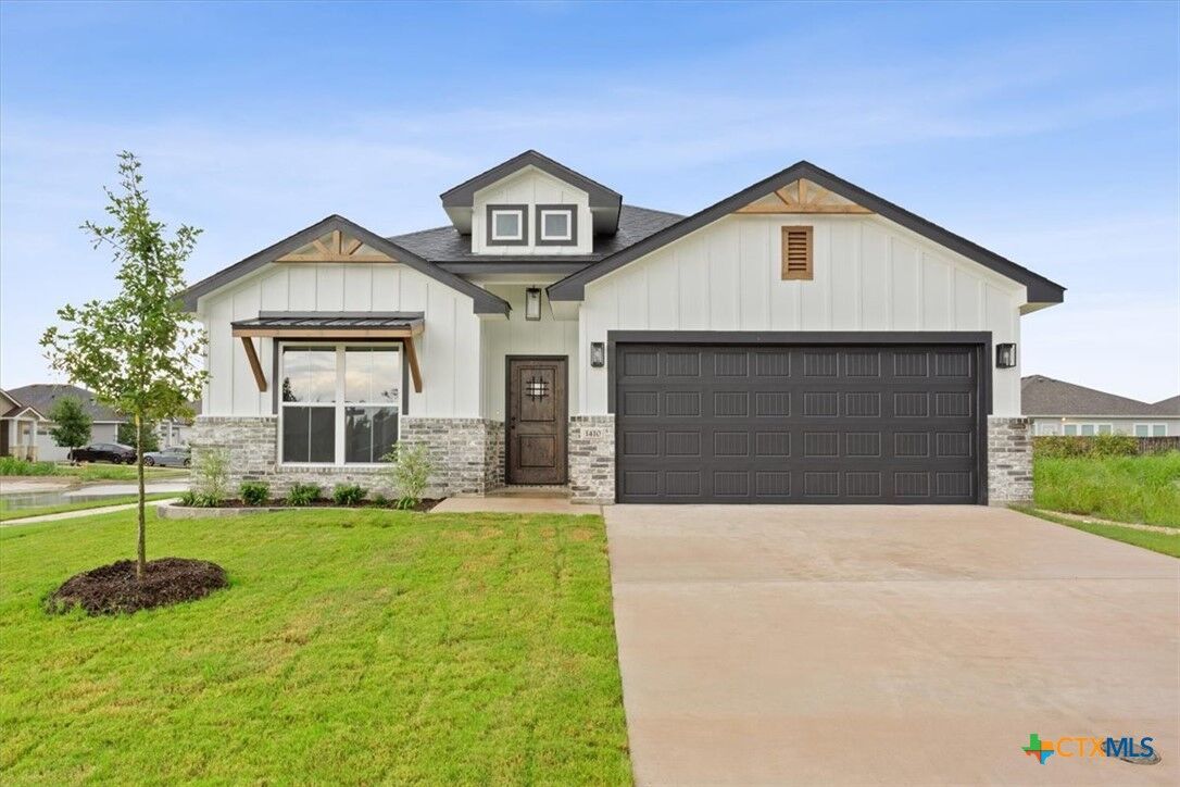 Property Photo: 1410 Flatland Trail TX 76502