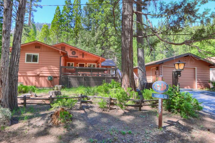 8067 Chilnualna Falls Road  Wawona CA 95389 photo