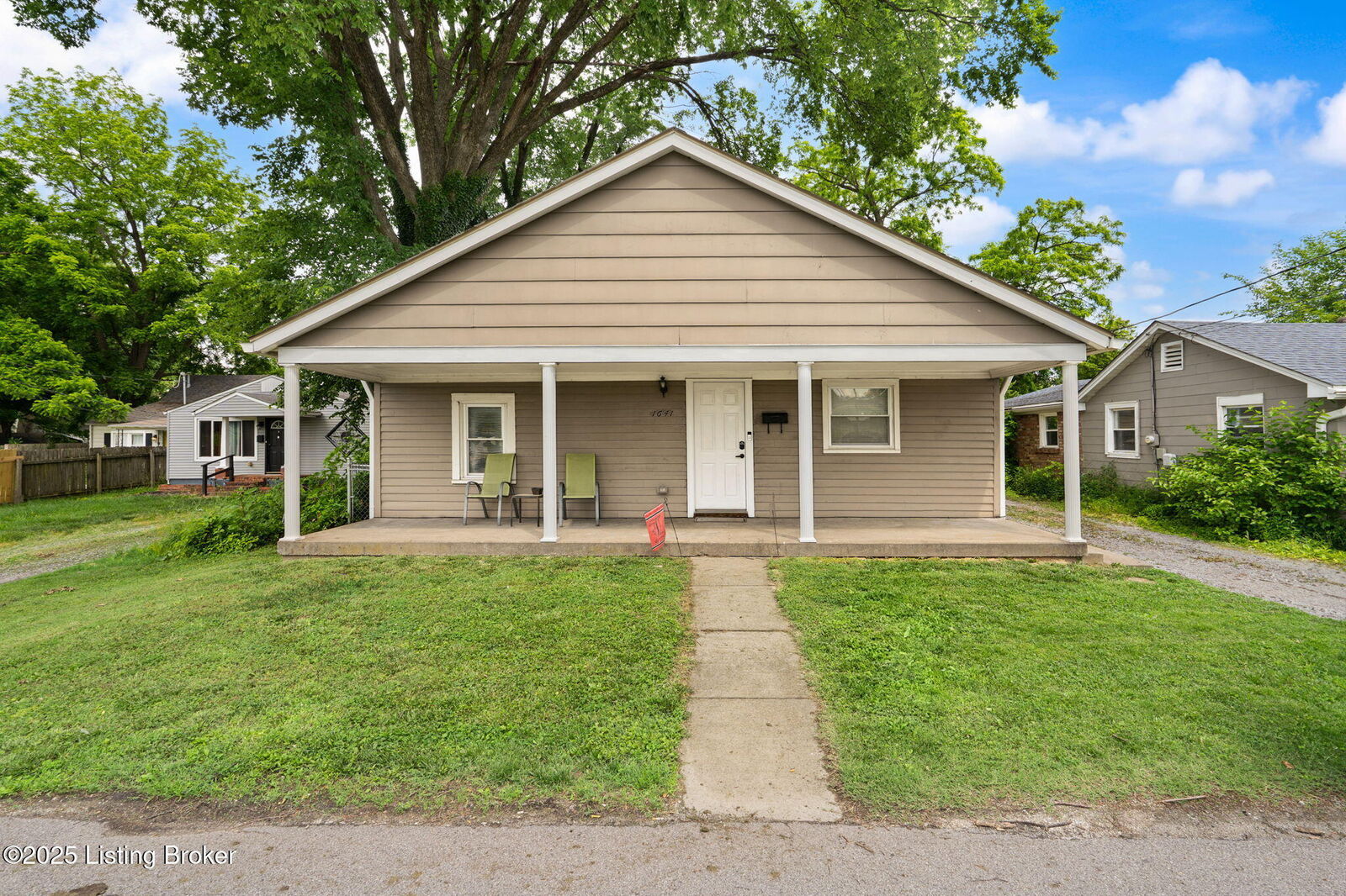 Property Photo:  1641 Taylor Ave  KY 40213 