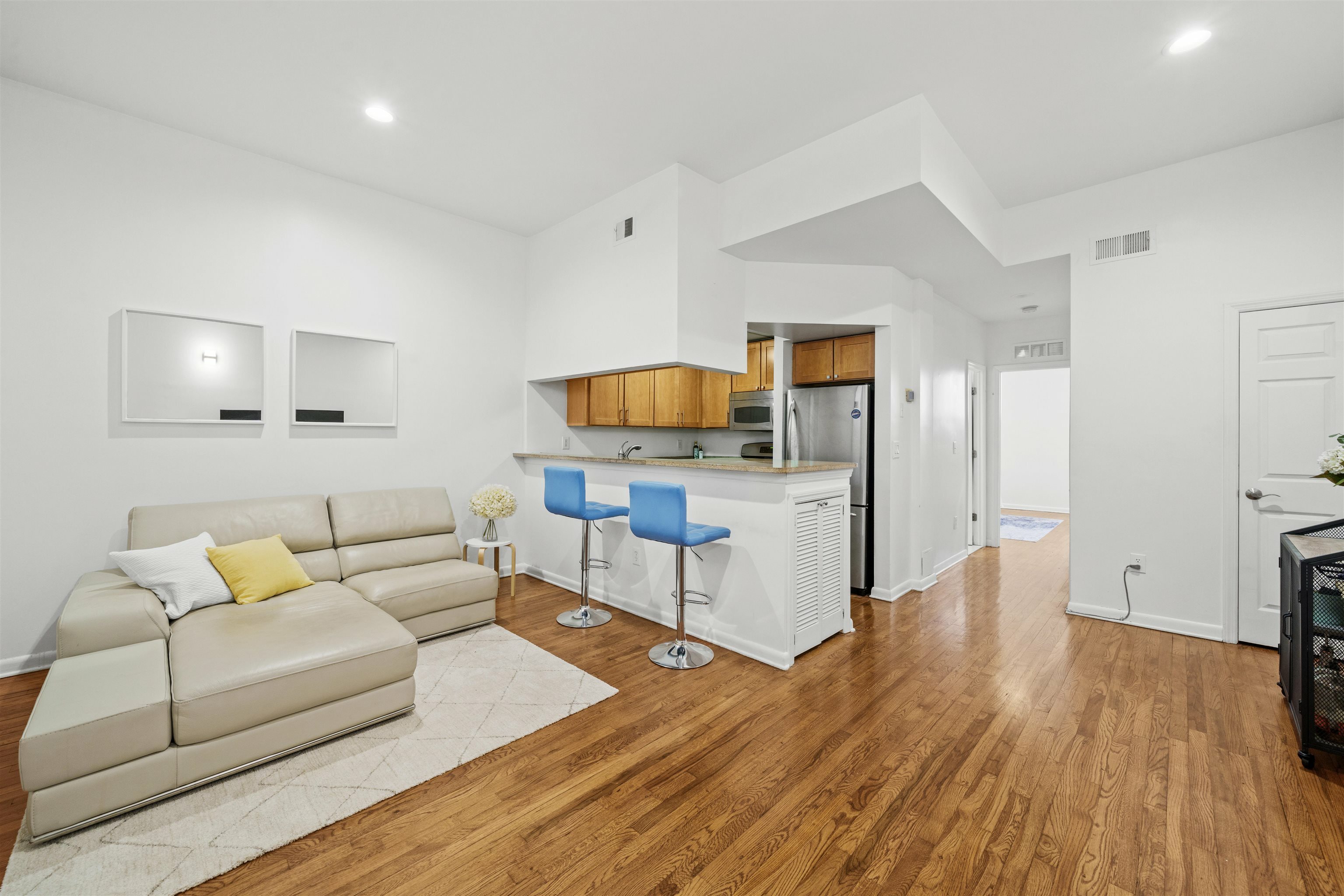 Property Photo: 187 Wayne St 207C NJ 07302