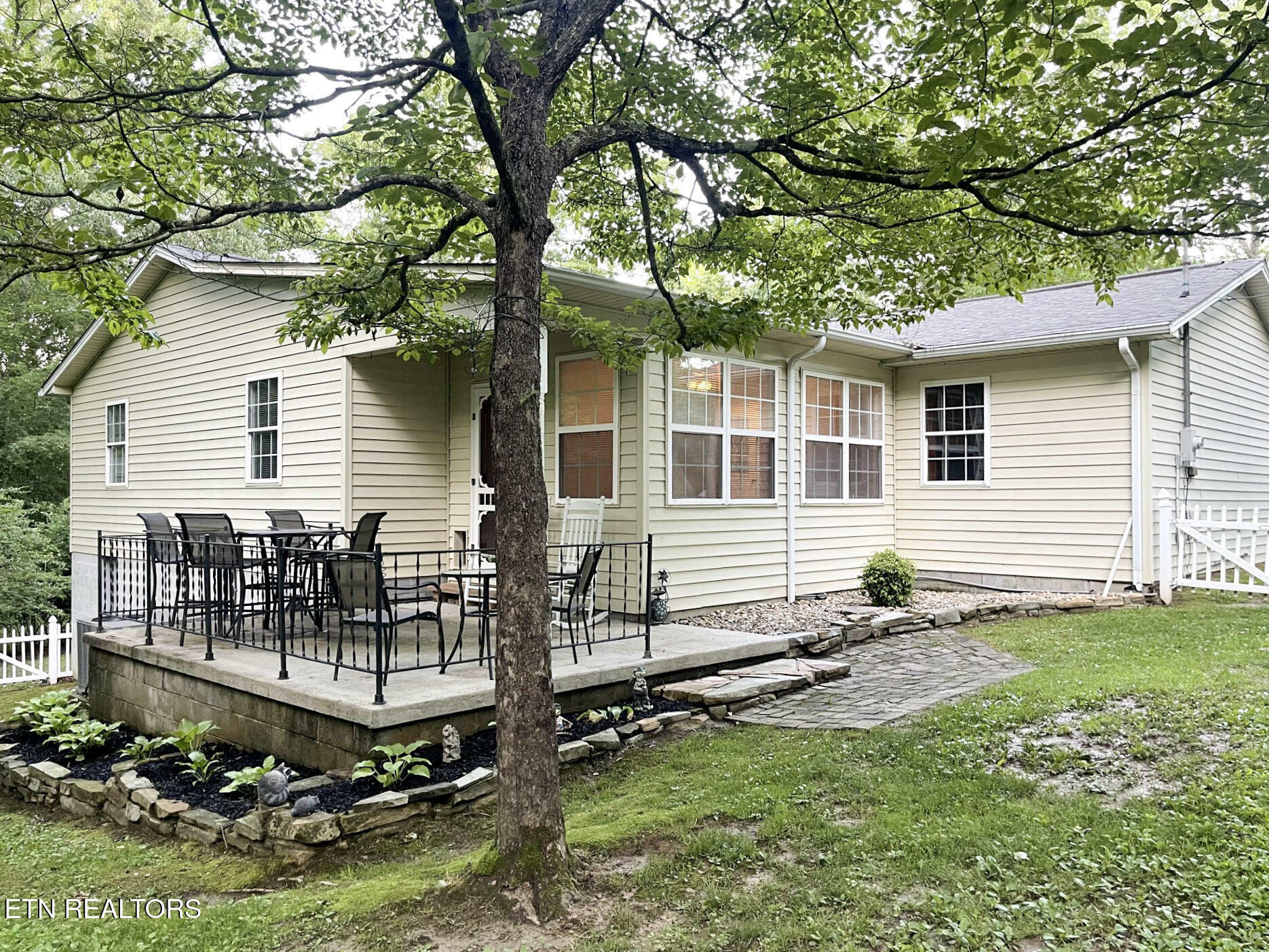 Property Photo:  111 Sycamore Dr.  TN 38555 