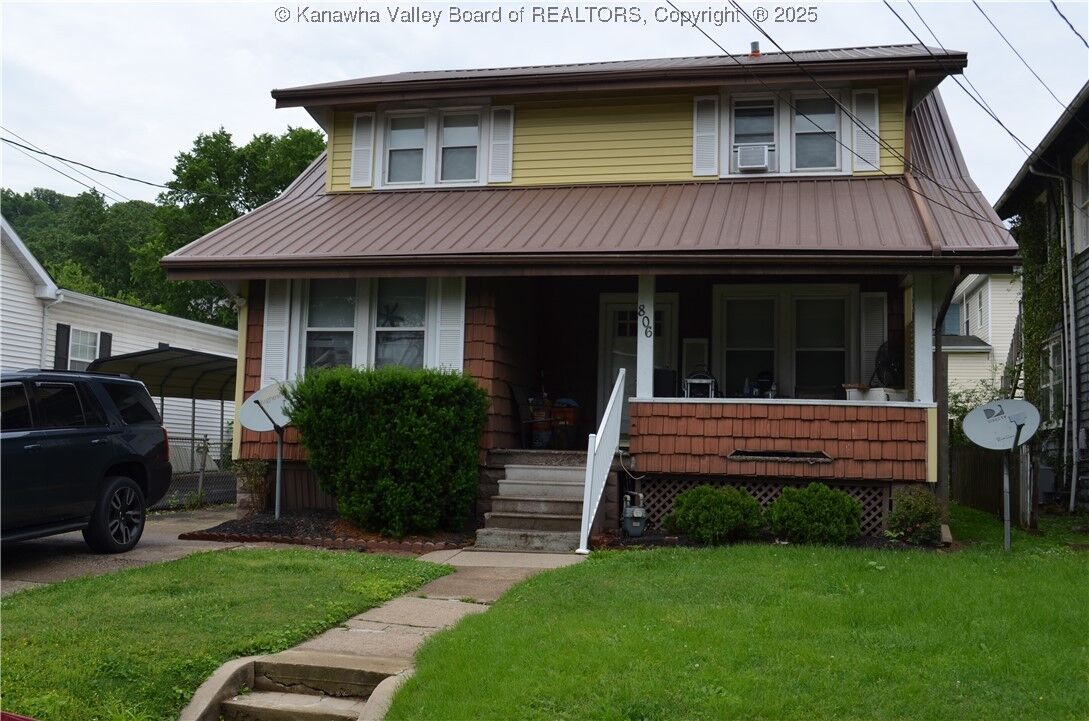 Property Photo:  806 Red Oak Street  WV 25302 