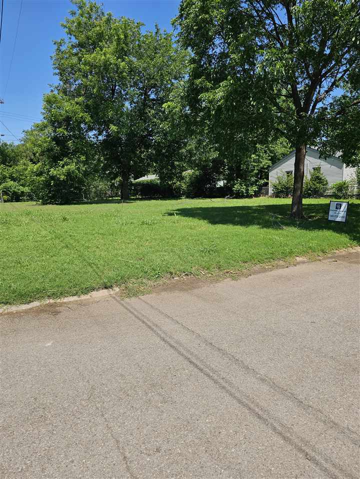 Property Photo:  502 NE Patterson  OK 73507 
