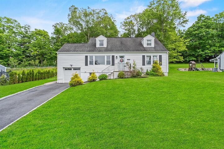 Property Photo: 3518 Overlook Avenue NY 10598