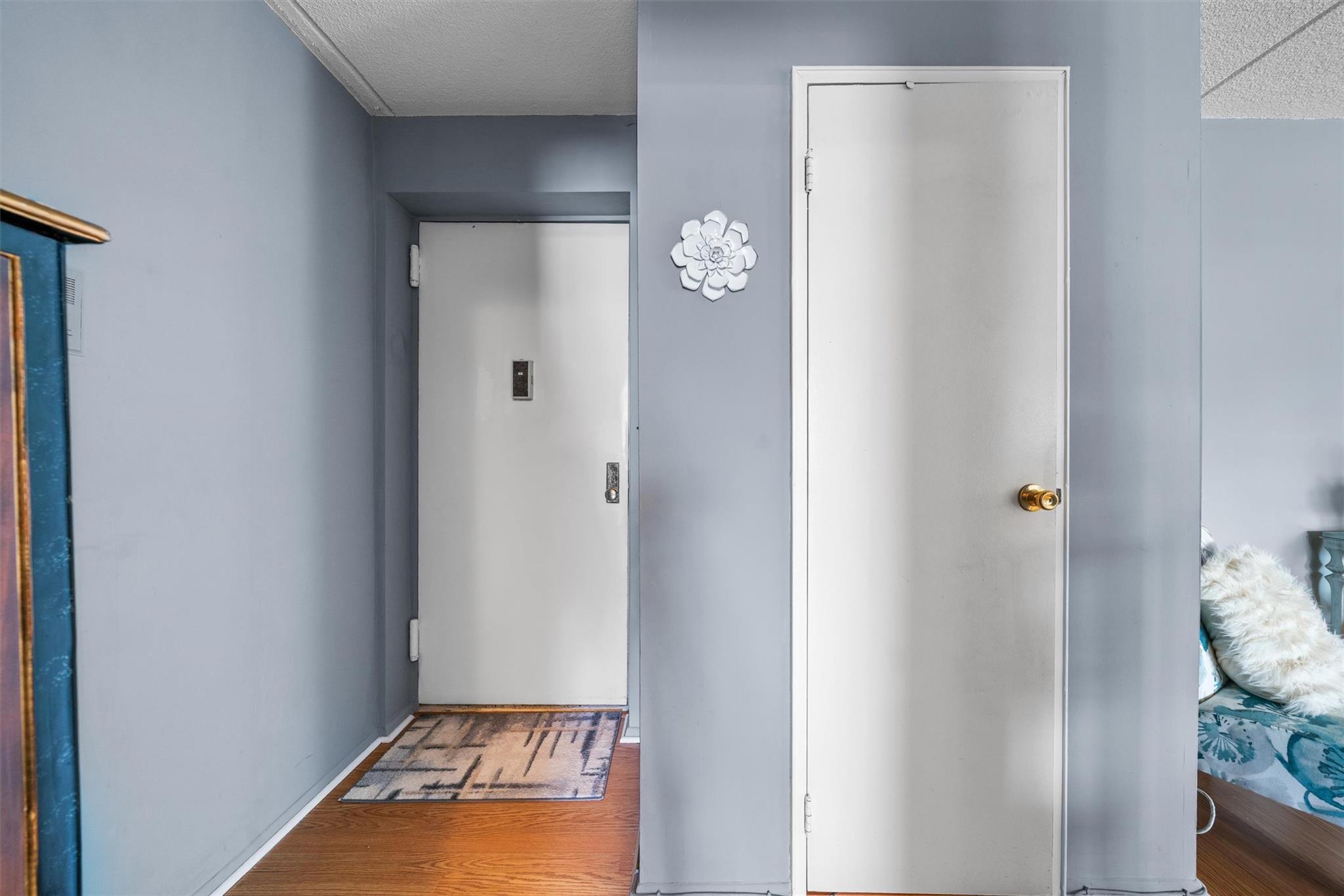 Property Photo: 35 Park Avenue 5V NY 10901