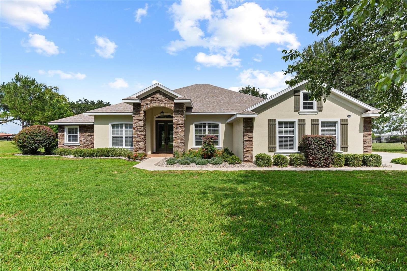 Property Photo: 12913 County Road 104B FL 34484