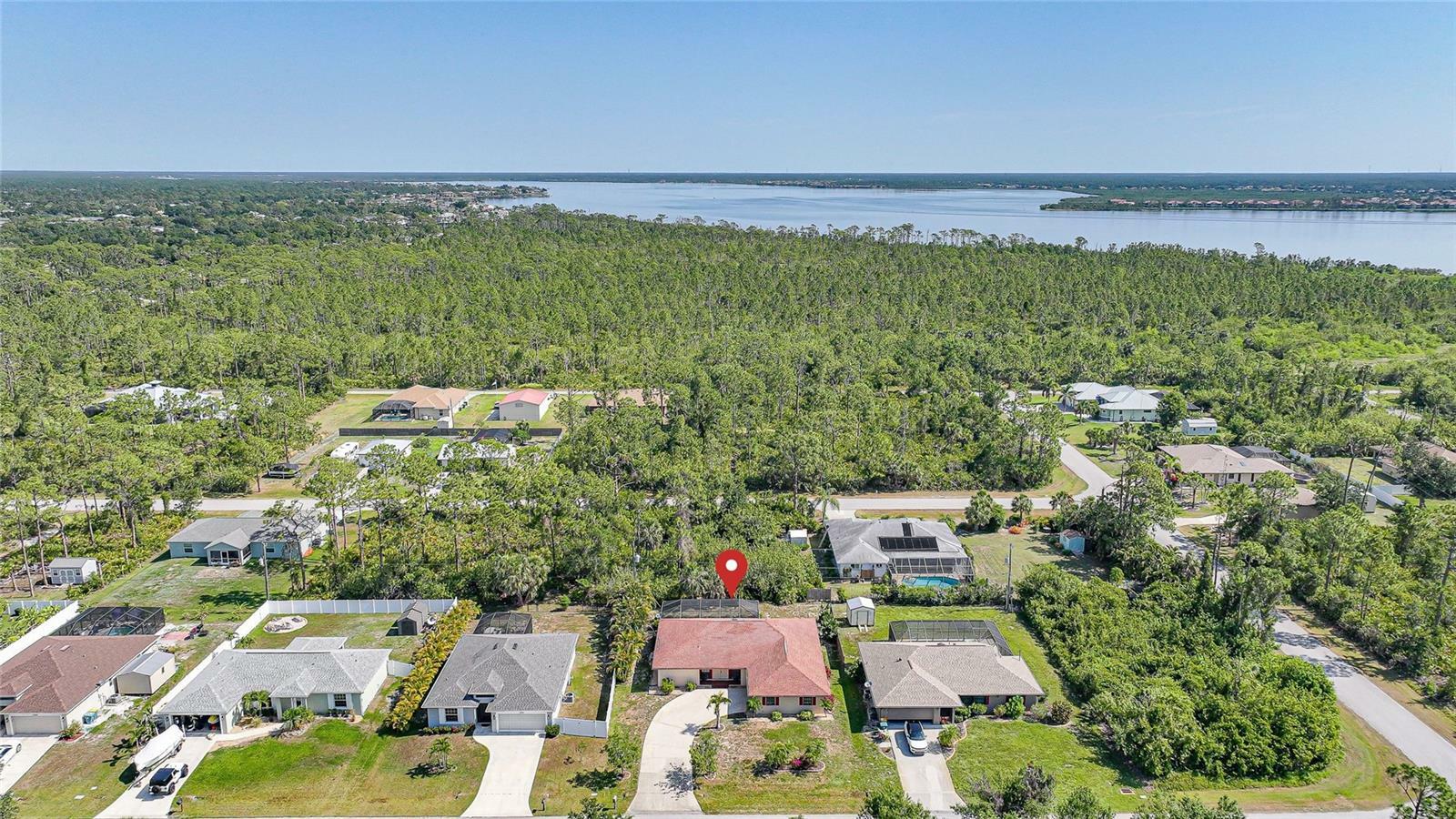 Property Photo: 13080 Proctor Avenue FL 33981