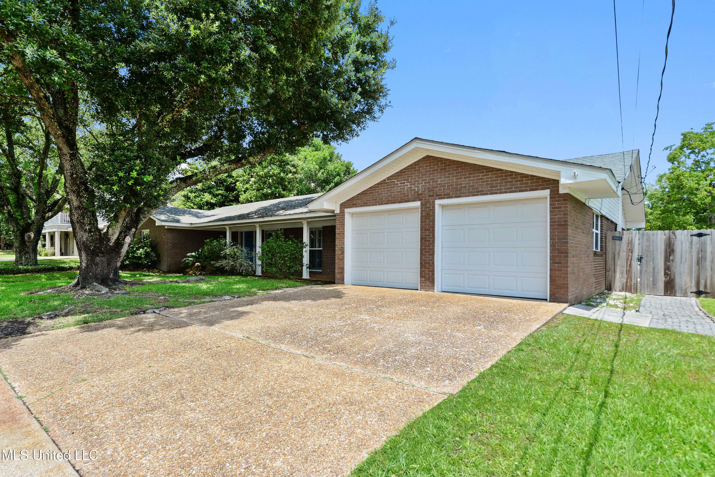 Property Photo:  120 Pitcher Point  MS 39560 