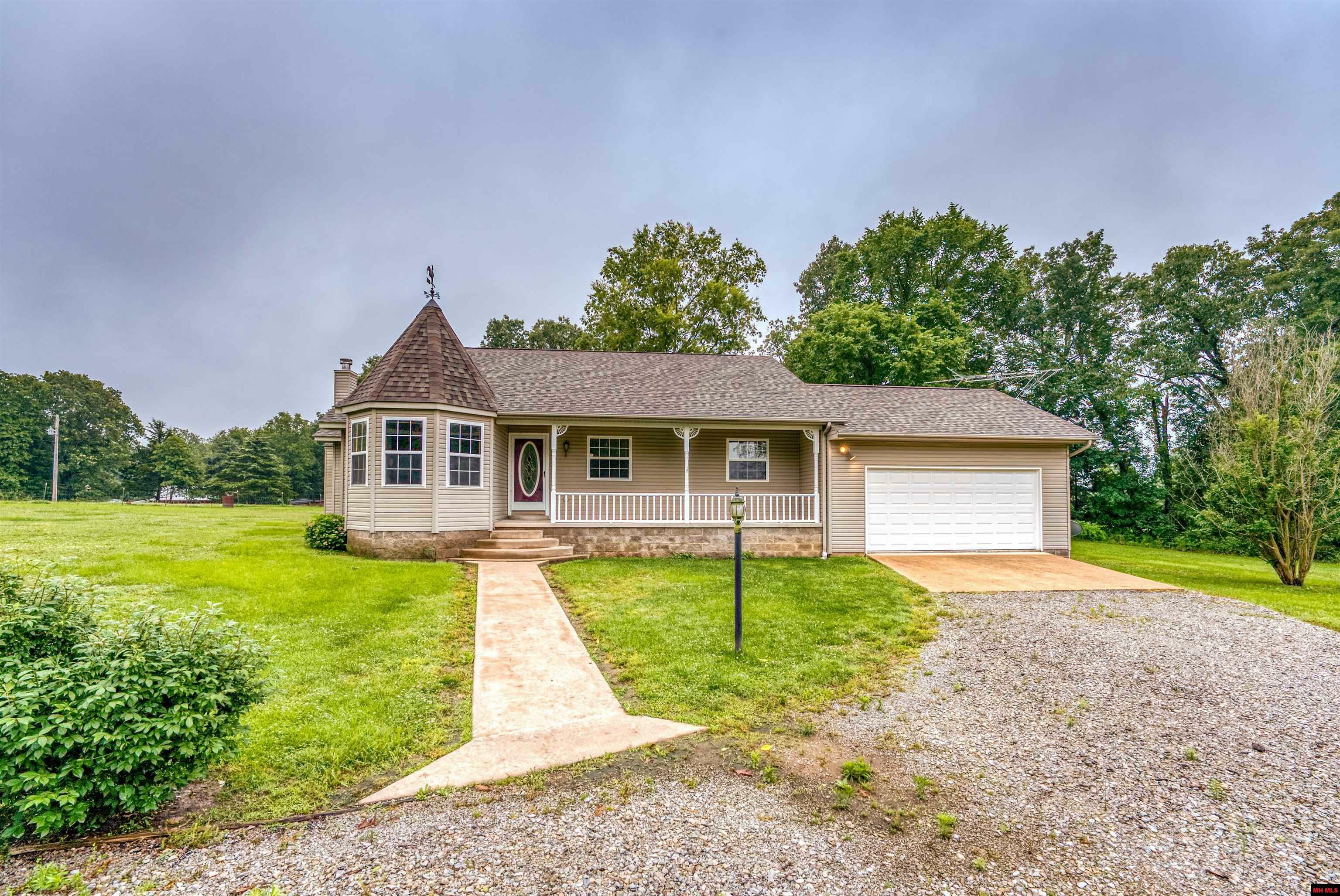 Property Photo: 21 Shirley Lane AR 72537