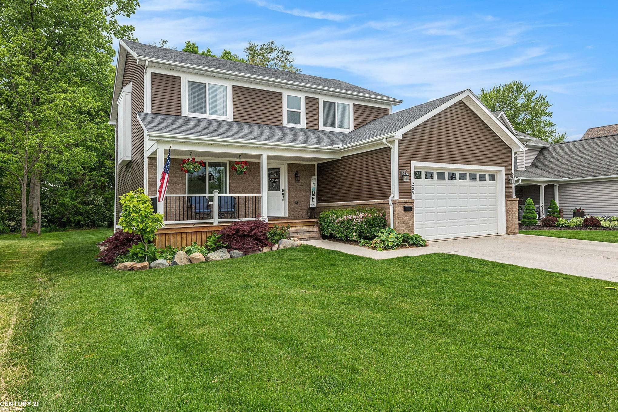 Property Photo: 229 Mussey Street MI 48065