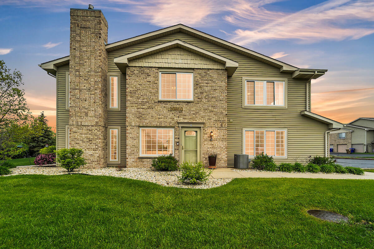 Property Photo: 10010 74th St H WI 53142