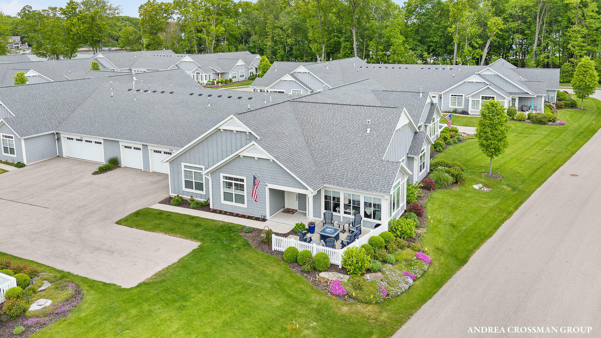 Property Photo: 225 Janes View Drive MI 49424