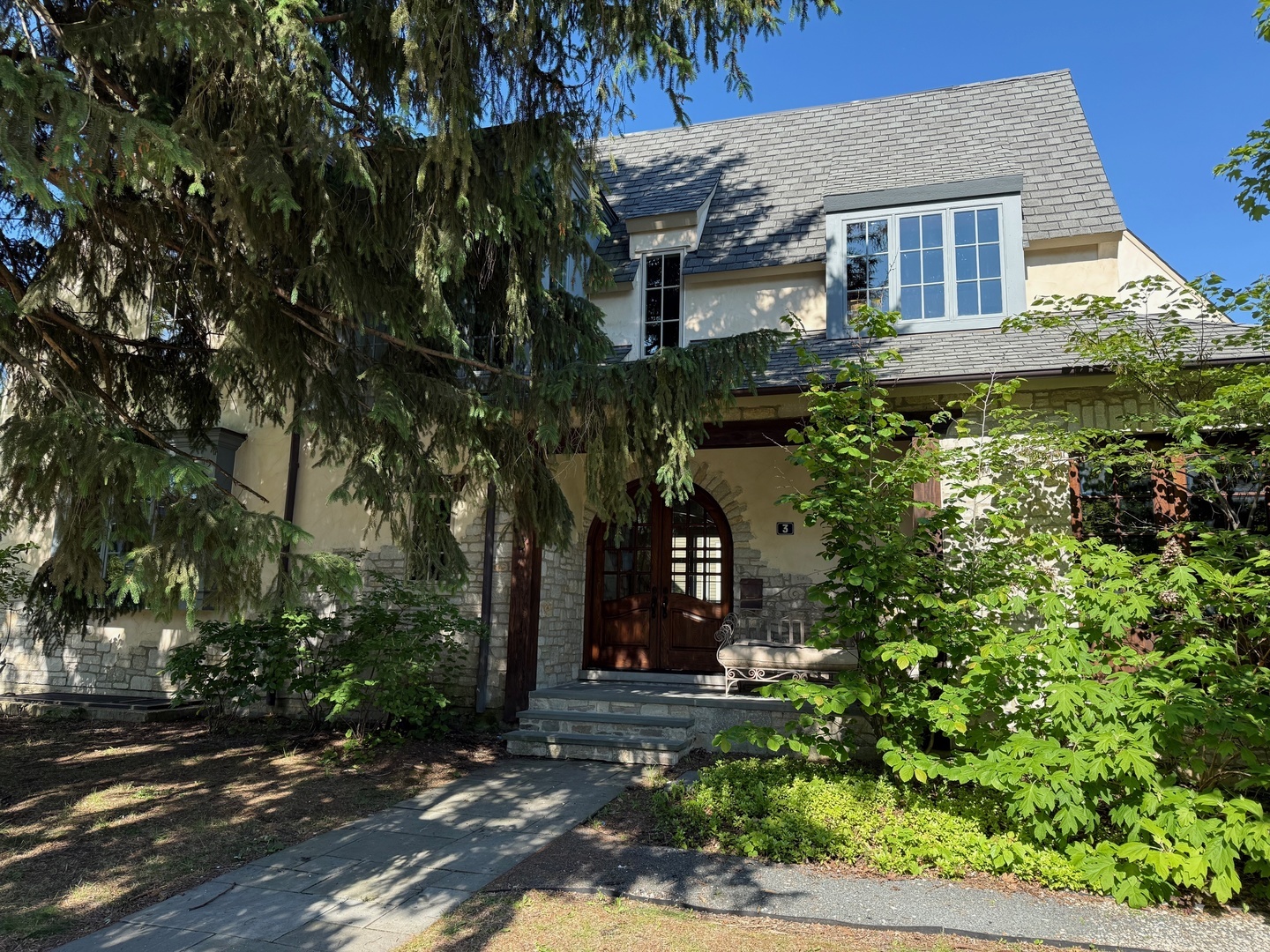 Property Photo: 3 S Ewing Street IL 60540