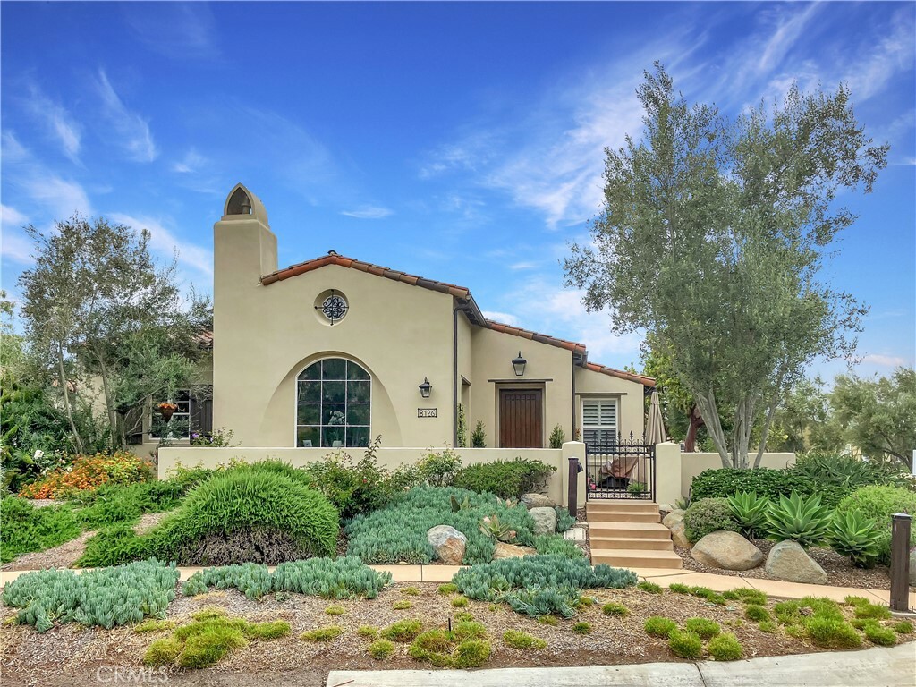 Property Photo: 8126 Santaluz Village N CA 92127