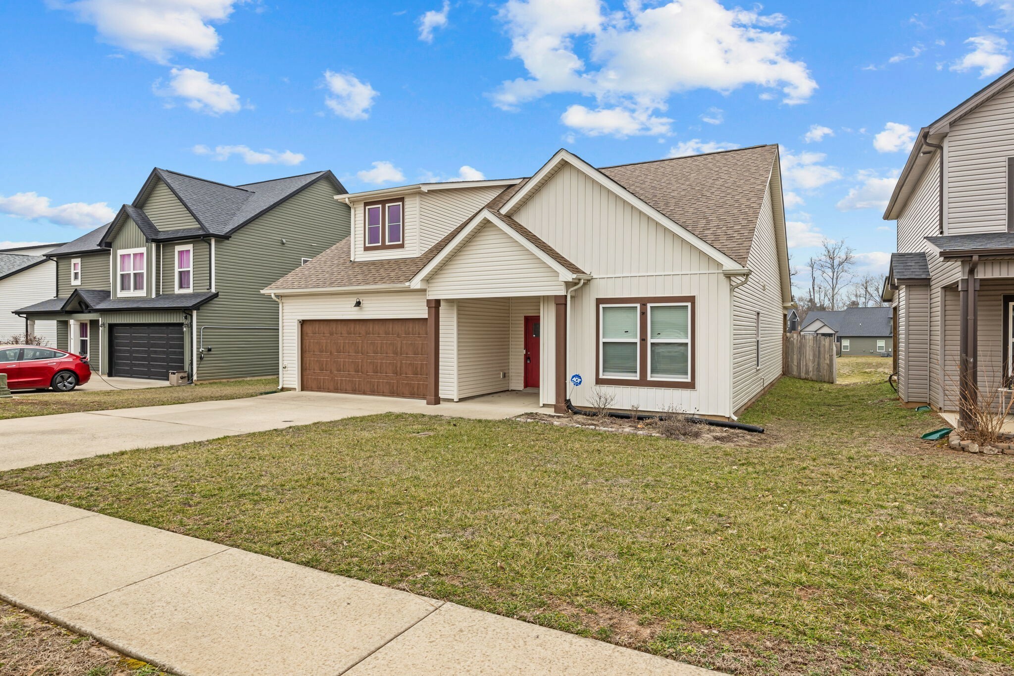 Property Photo: 509 Kinslow Ln NE TN 37040