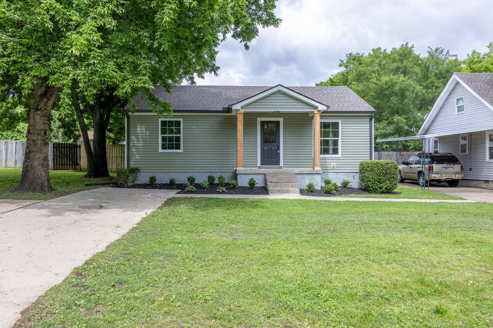 Property Photo: 310 McArthur Dr TN 37115