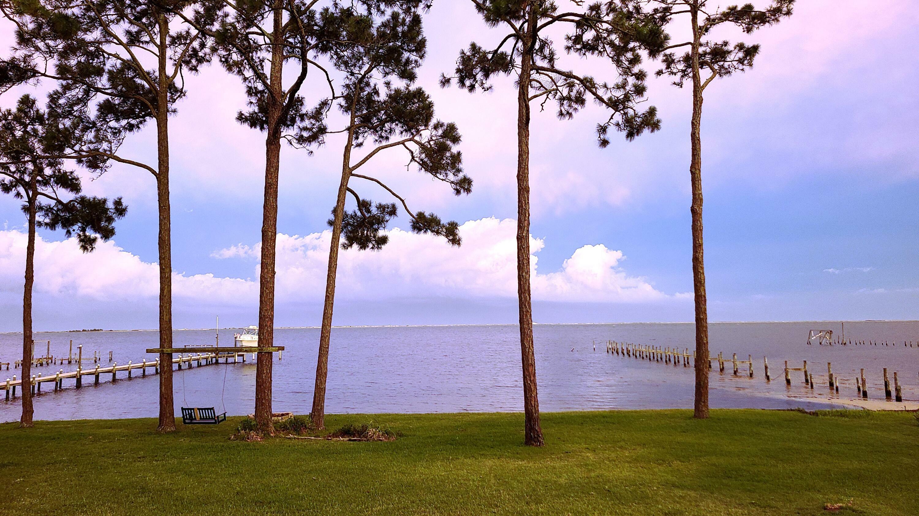 6817 Tidewater Drive  Navarre FL 32566 photo