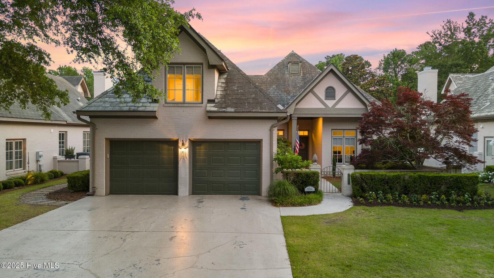 Property Photo:  1814 Mews Drive  NC 28405 