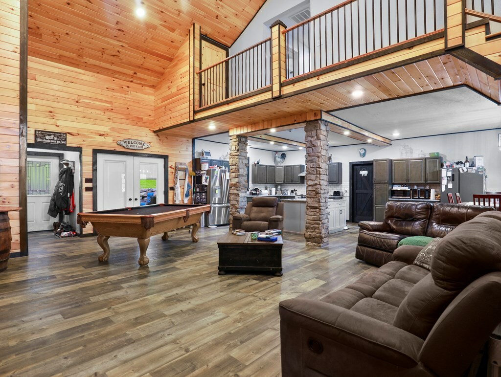 Property Photo: 17899 Route 6 PA 18848