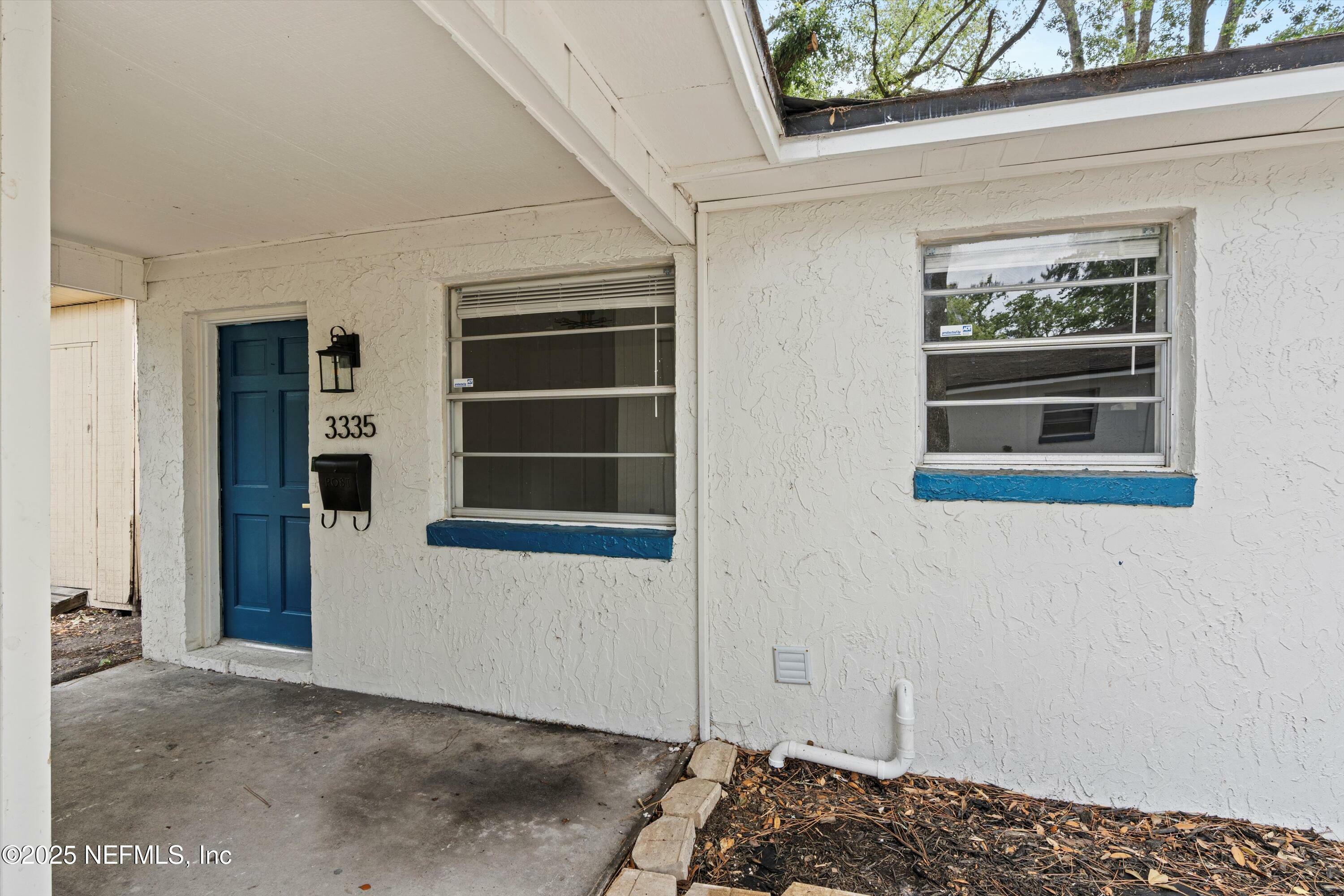 Property Photo: 3329 Mayflower Street 3335 FL 32205