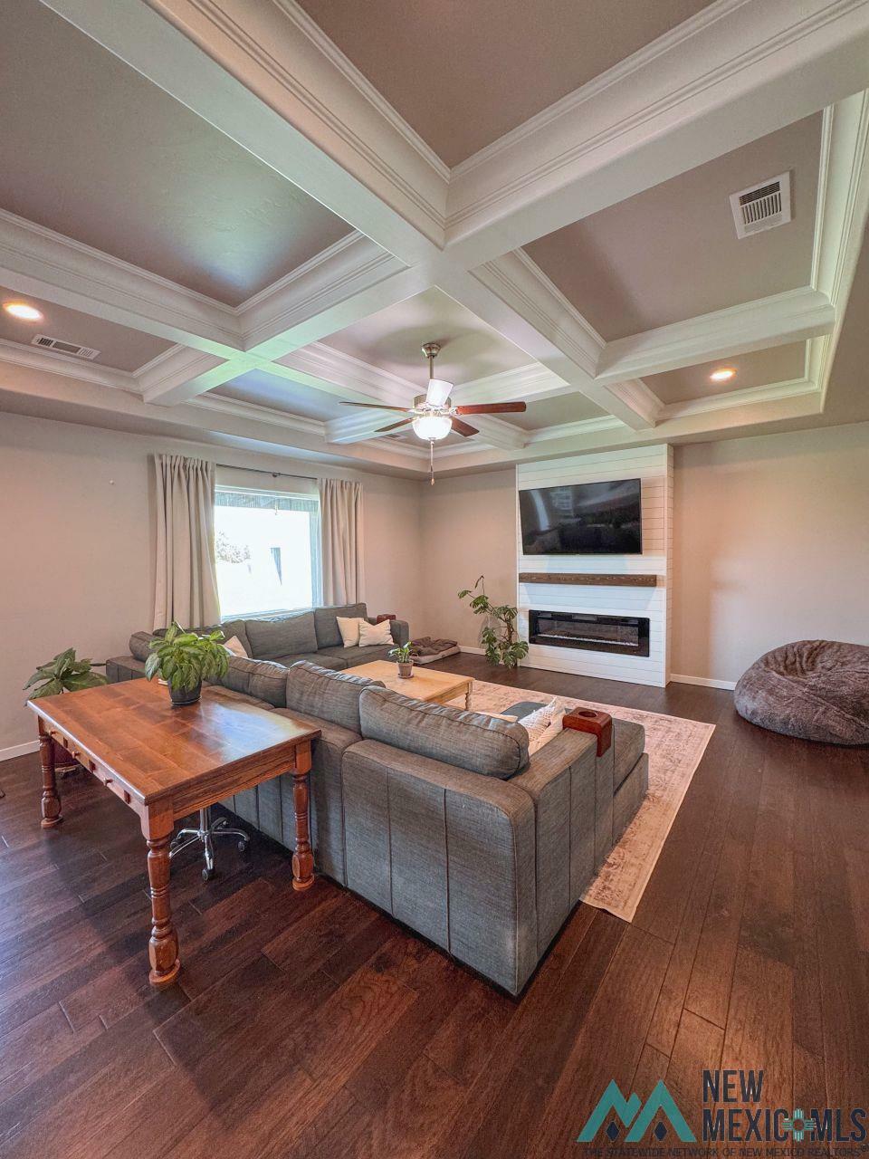 Property Photo: 3628 S Sunnyview Avenue NM 88220