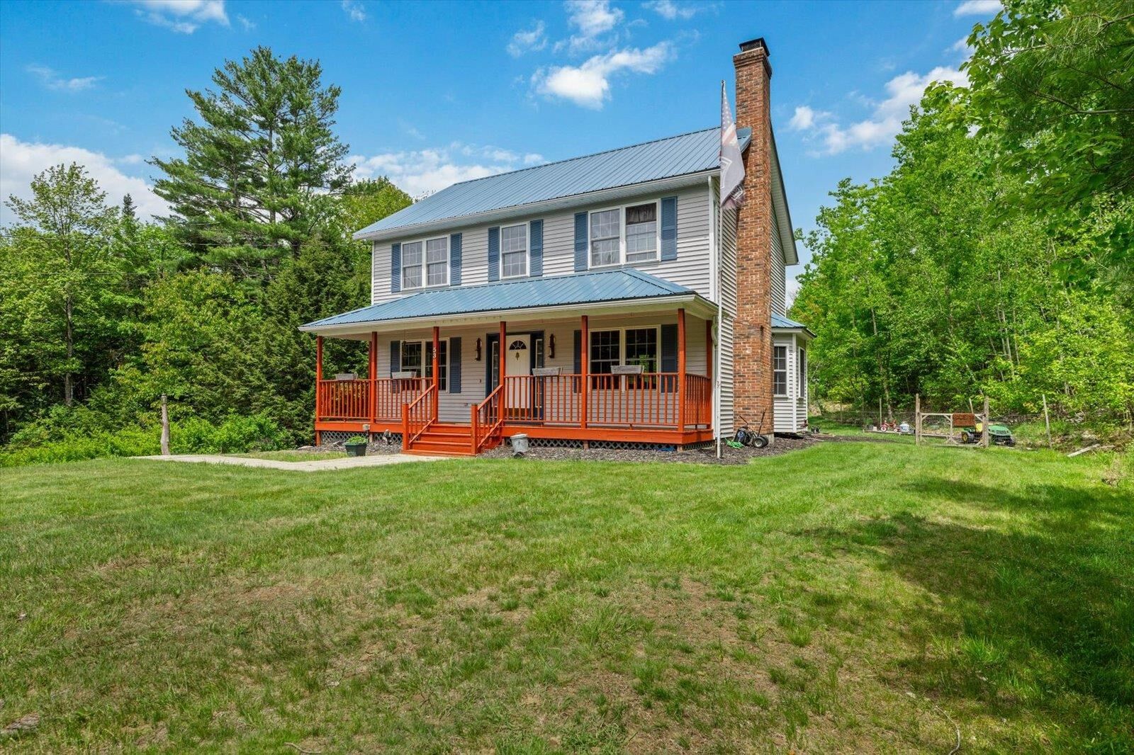 Property Photo: 53 Crestview Drive NH 03452