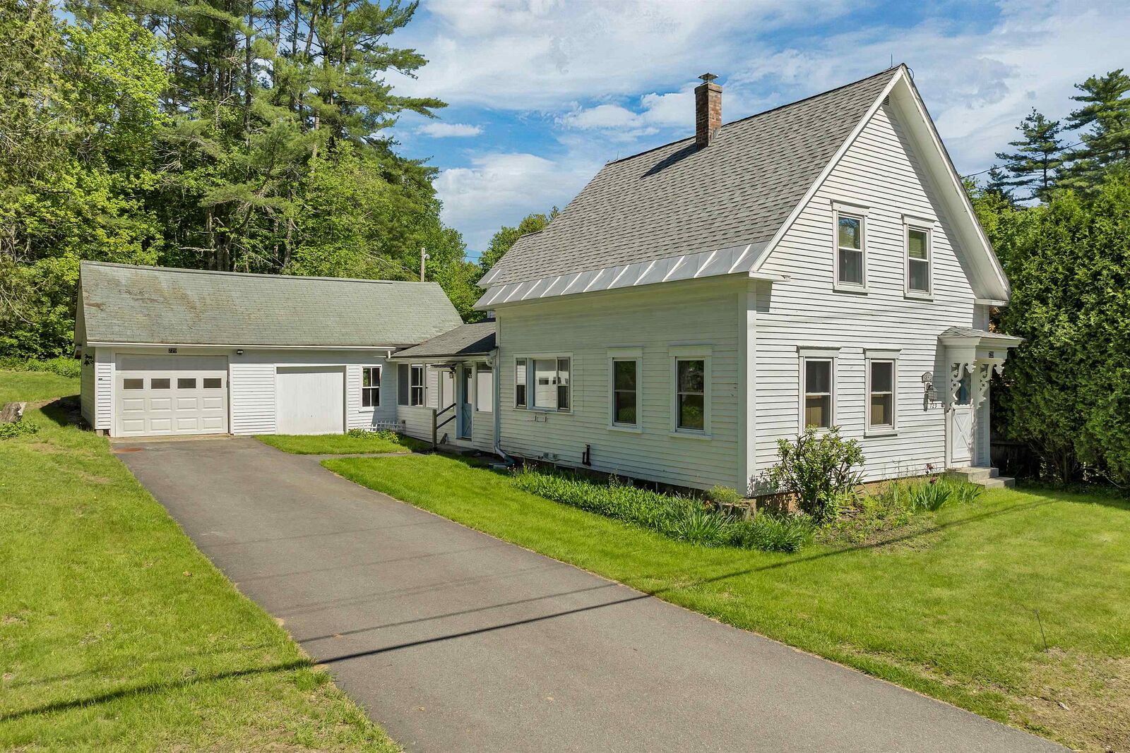 Property Photo: 729 Suncook Valley Highway NH 03234