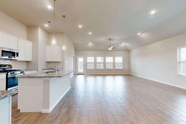 Property Photo: 3369 Redbud Flower Trail TX 76084