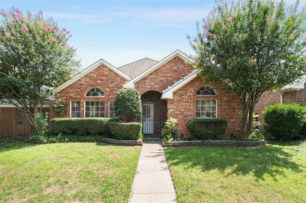 Property Photo: 1808 Williams Way Lane TX 75228