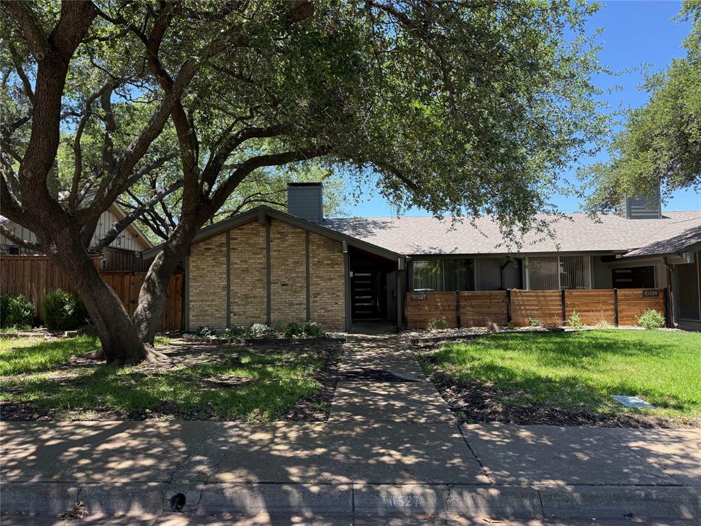 Property Photo:  10527 Sandpiper Lane  TX 75230 