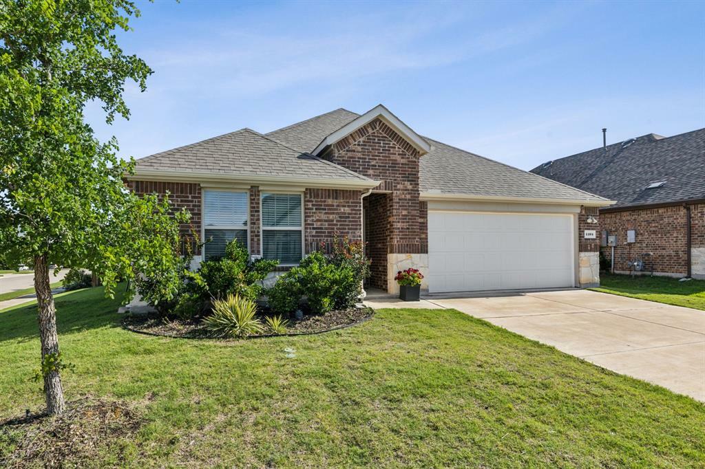 Property Photo: 1104 Egret Way TX 75009