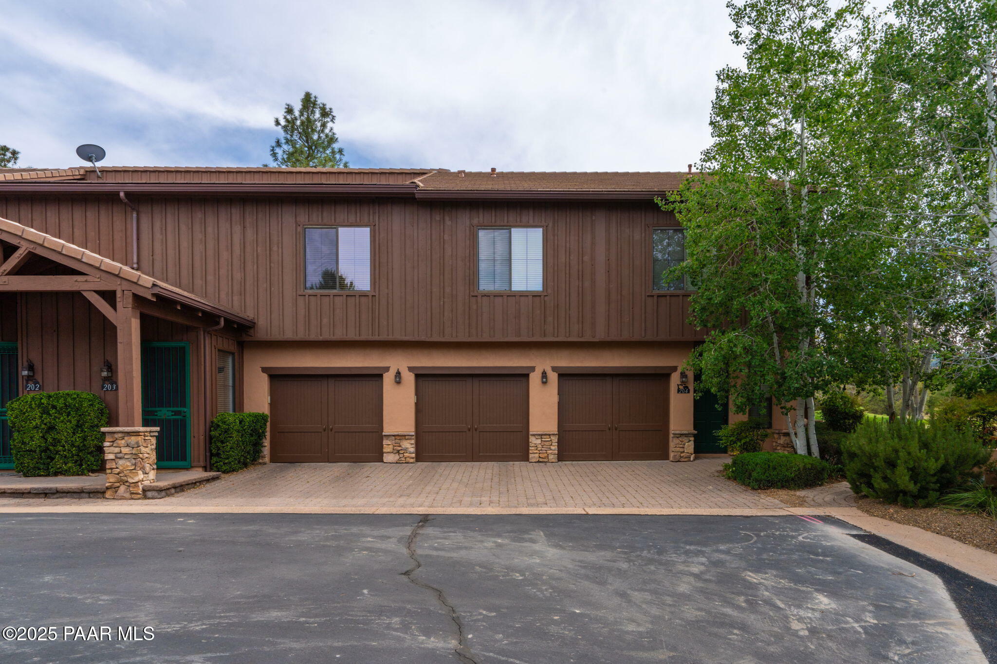 Property Photo: 1100 Deodora Lane 104 AZ 86303