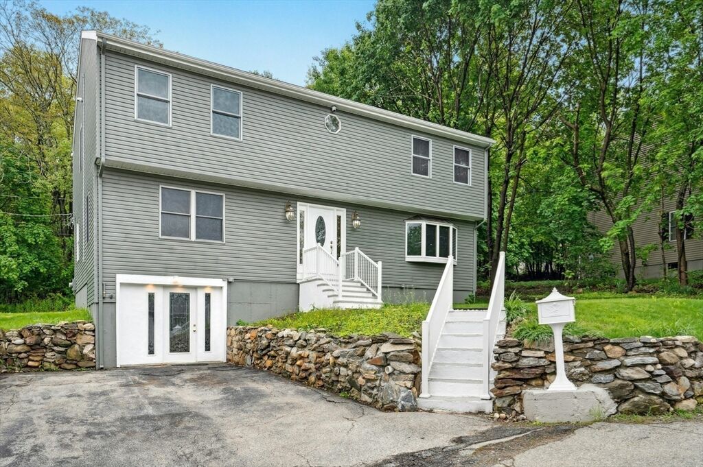 Property Photo:  45 Dillon St  MA 01604 