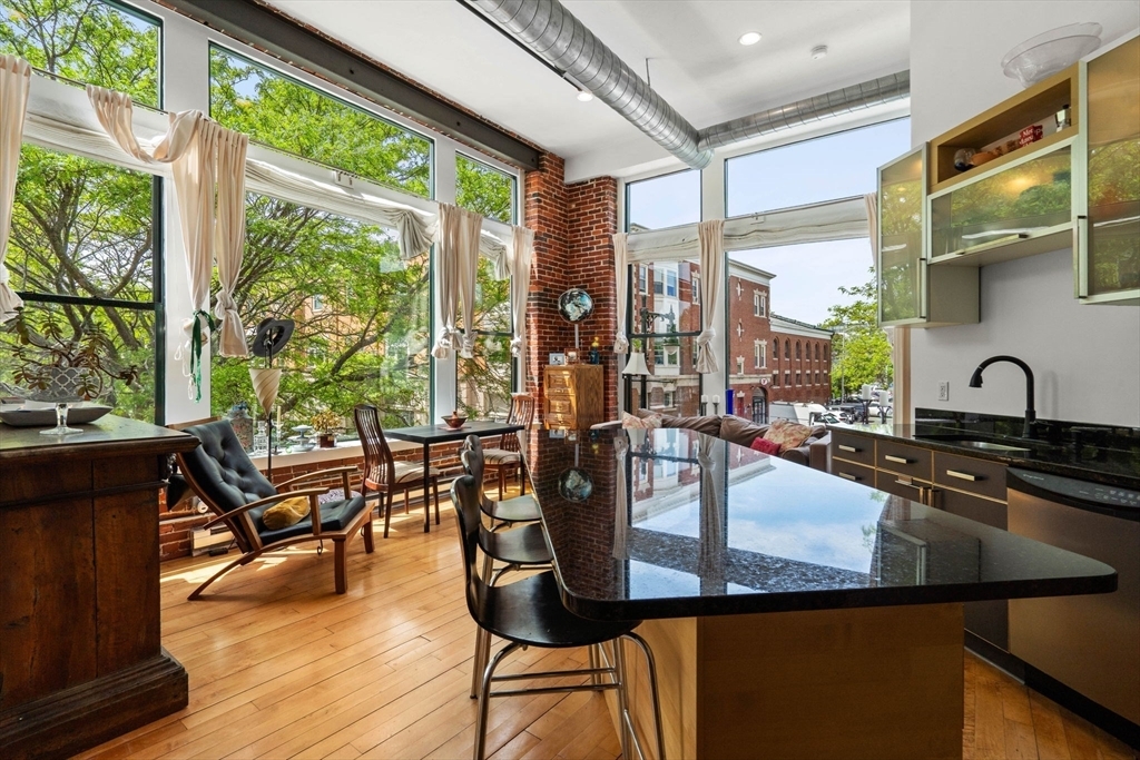 Property Photo:  281 Essex Street 206  MA 01970 