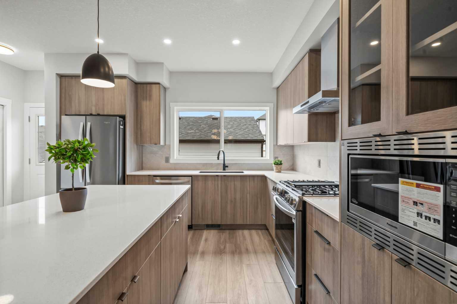 Property Photo:  46 Versant View SW  AB T2Y 0S8 